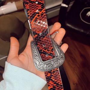 Red snake skin belt 🐍